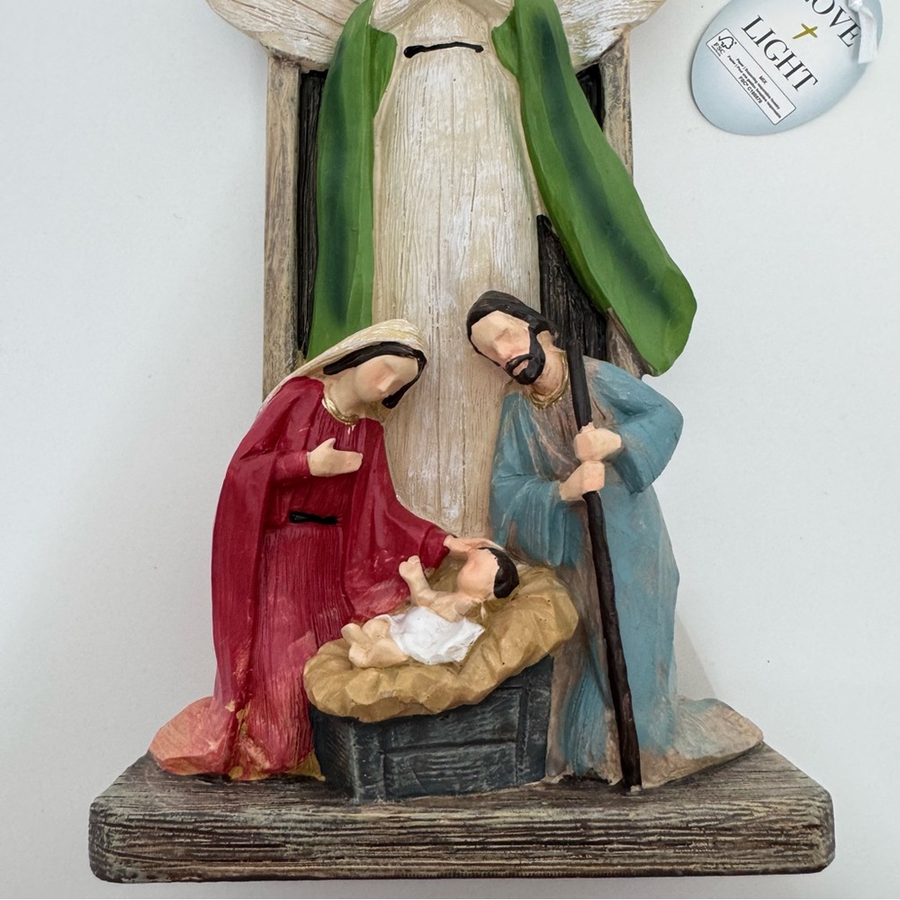 Love & Light Angel Nativity Scene Painted Resin New Nwt Religious Christmas - Picture 3 of 9
